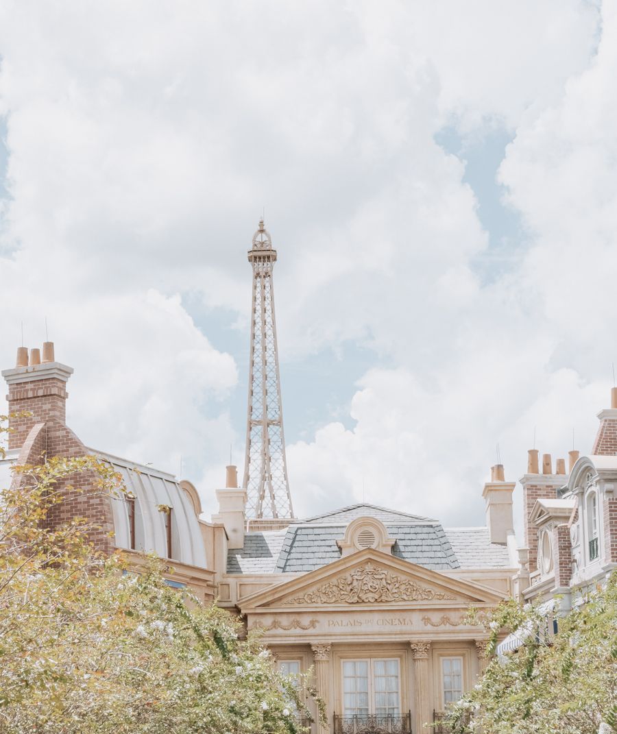 clouds over palace — Developers · Canada: Market mornings: look up the dish, translate the menu, pay by phone.