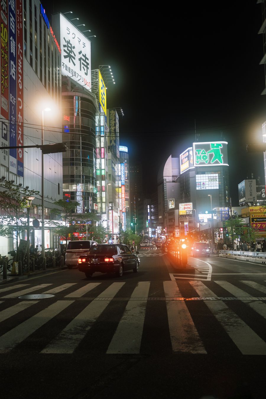 vibrant nightlife scene in shinjuku tokyo — Developers · Belgium: Platform to platform: tickets, timetables and taxis in one hand.