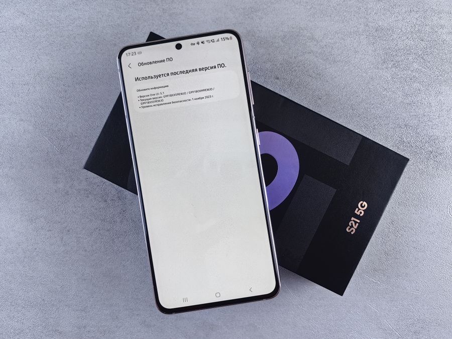 modern smartphone displaying software update screen — Developers · Canada: Real journeys, real connectivity — this is what the product is for.
